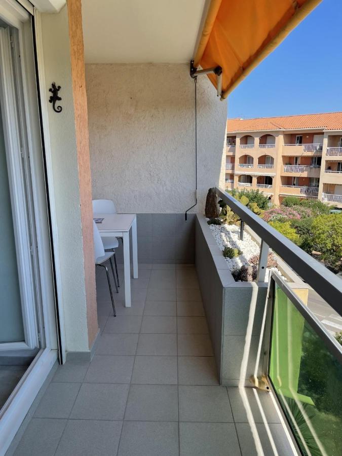 Bormes-Les-Mimosas - Appart 25M2 Avec Balcon - 4P Екстериор снимка